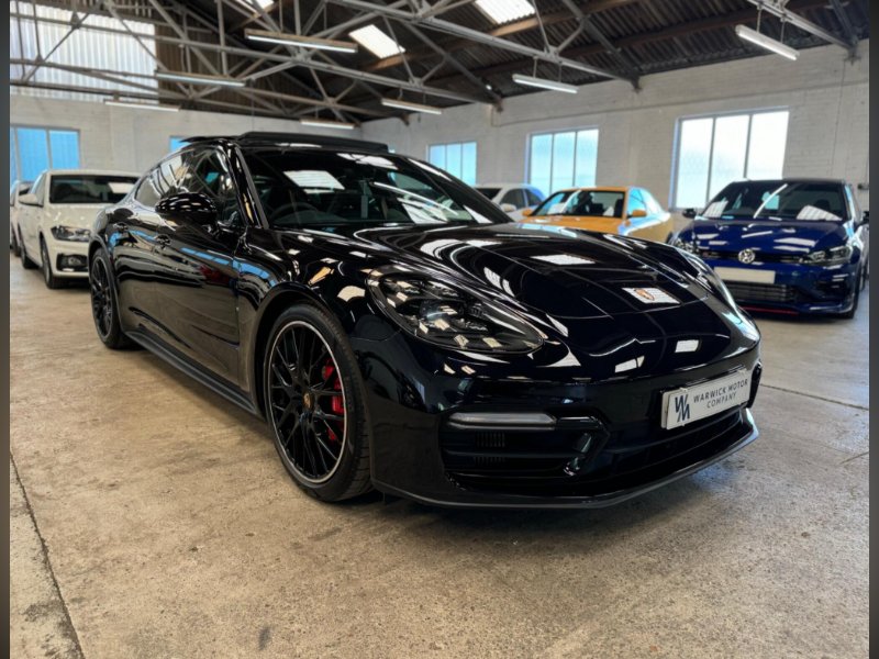 2022 Porsche Panamera